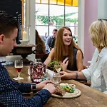 Herberg Restaurant Taverne 3*